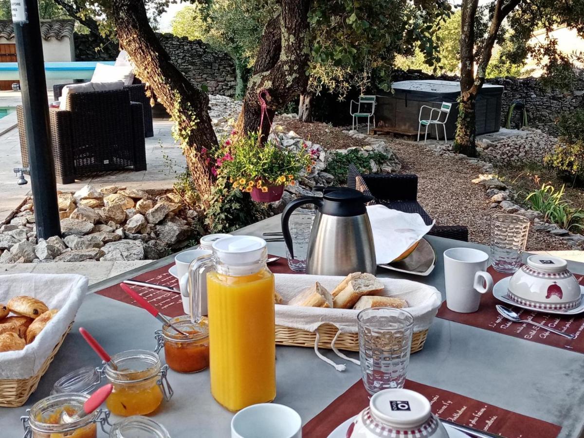 Bed and Breakfast L'Atelier à Saint-Maximin  Extérieur photo